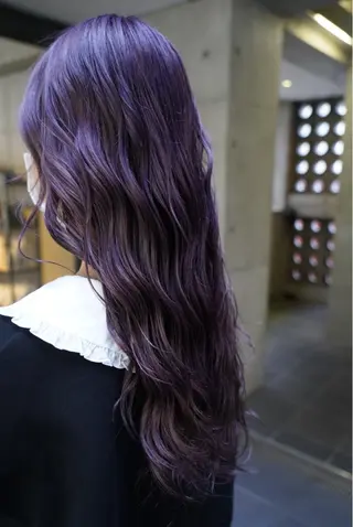 ロング カラー 西岡 優太のヘアスタイル