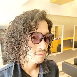 セミロング パーマ 谷川 一成のヘアスタイル