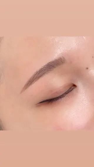 アイブロウ 坂田 りおのマツエク・マツパデザイン