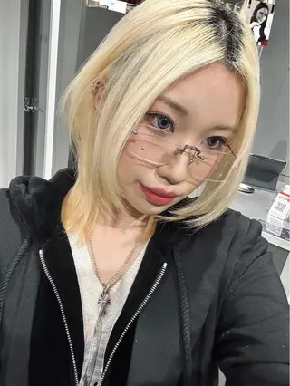 ミディアム ウルフ/レイヤー/ 渋谷🔮Yudaiのヘアスタイル