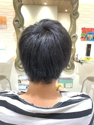 カラー メンズ 松吉 純平のヘアスタイル