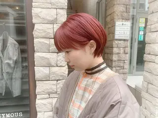 ショート カラー EMANON天神所属・Hitomi Ezakiのヘアスタイル