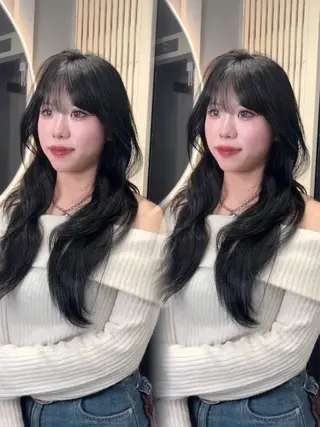 ロング 韓国ヘア/ブリーチ無 しWカラー/オリーブのヘアスタイル