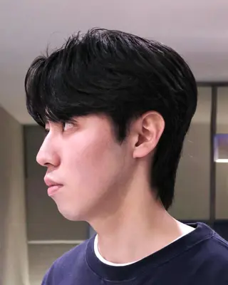 パーマ メンズ Qin shaire salon 原宿verno店所属・【センターパート】 ETO／江藤翼の眉毛・アイブロウイメージ