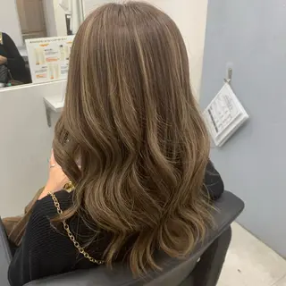 ミディアム ブリーチ無しカラー✨ 美鈴のヘアスタイル