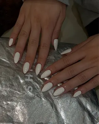 ネイル Nes.Nail所属・Miyagi Asamiのネイルデザイン