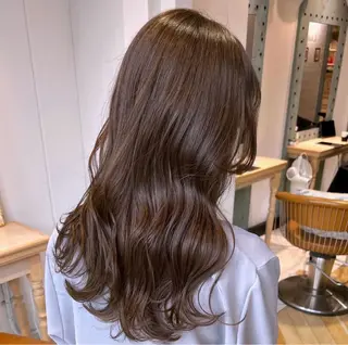 ロング 栄ハイトーン/透明感 ダブルカラーのヘアスタイル