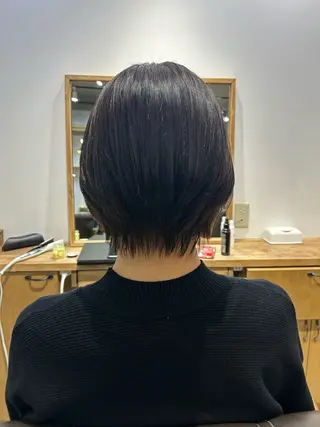 ショート カラー Eri .のヘアスタイル