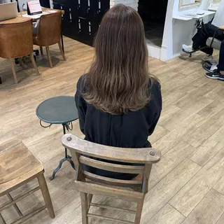 セミロング カラー レイヤー/顔周り /AKARIのヘアスタイル