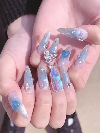 ネイル 稲垣 江梨花のネイルデザイン