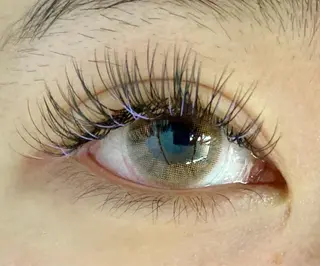 マツエク・マツパ JILL ユキのヘアスタイル