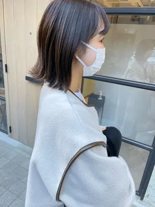 ミディアム カラー ハイライトが 得意なニキです😊のヘアスタイル