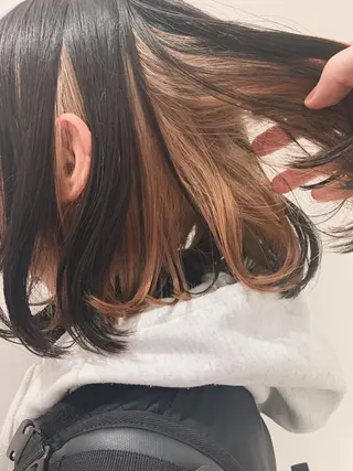 ショート カラー ハイトーン/ウルフ /小澤凌祐🦕のヘアスタイル