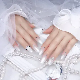 ネイル Yudia🦋 azuのネイルデザイン