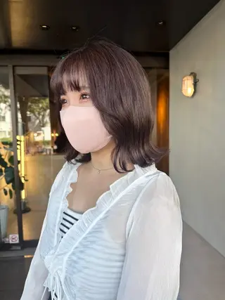 ミディアム カラー 福崎 真奈のヘアスタイル
