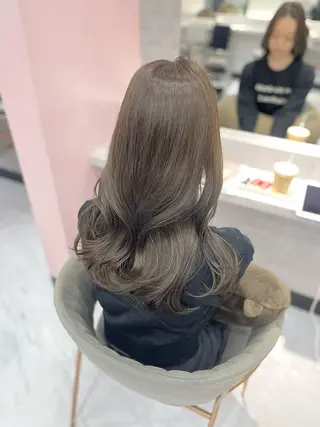 セミロング XENA RENA 名駅 / 艶カラーのヘアスタイル