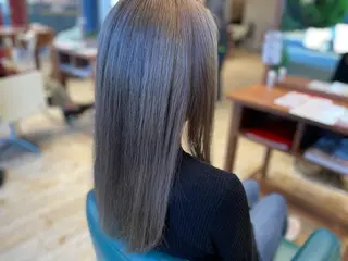 カラー 湯浅  隆のヘアスタイル