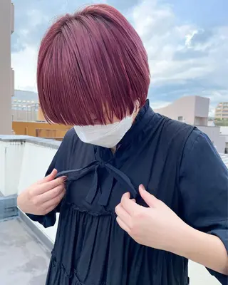 ミディアム カラー tomo🍒パーマ ハイトーン似合わせのヘアスタイル