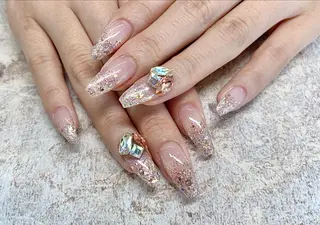 ネイル joie ange難波店所属・田邊 早也香のネイルデザイン