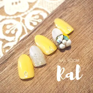 ネイル 山本 友理のネイルデザイン