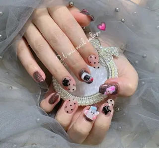 ネイル U·Mi nail salon所属・U·MI 長さ出し専門店のネイルデザイン