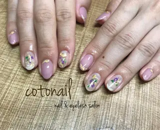 ミディアム ネイル ツメトマツゲ .のネイルデザイン