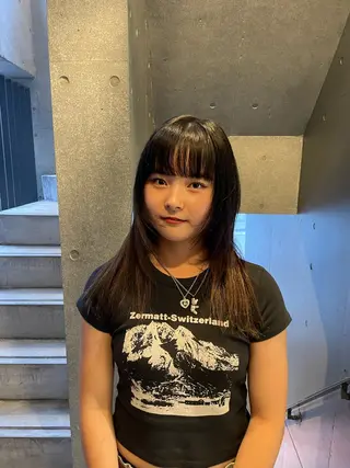 ロング shoko/ 海外ガール風パーマのヘアスタイル