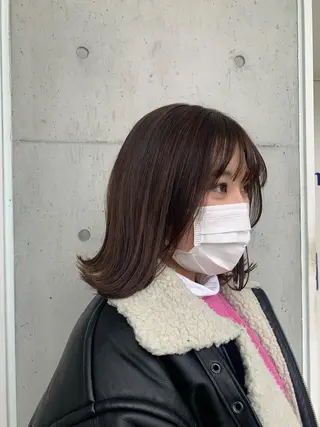 ミディアム カラー カネコ ユカリのヘアスタイル