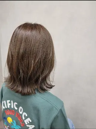 ミディアム カラー レイヤー/ショート /山田譲治✂️のヘアスタイル