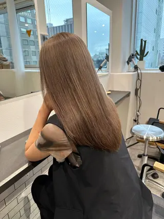 セミロング カラー ブリーチ/ベージュ /レイヤー/ひよりのヘアスタイル