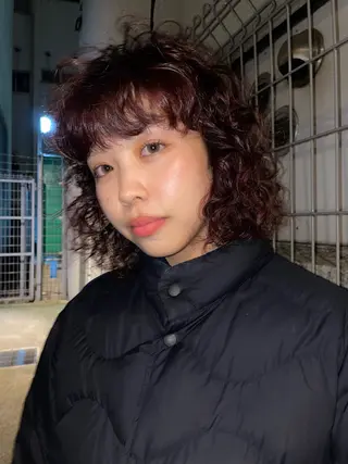 ミディアム カラー パーマ 里見 颯太のヘアスタイル