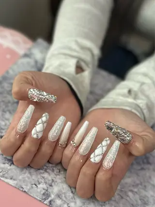 ネイル Pretzels🥨 【プレッツェル】ミウのネイルデザイン