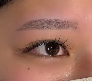 アイブロウ TRENCH nail &eyelash所属・TRENCH chikaのマツエク・マツパデザイン