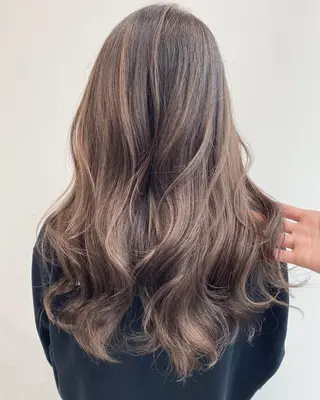 セミロング カラー 公式 Ease by amble luxeのヘアスタイル
