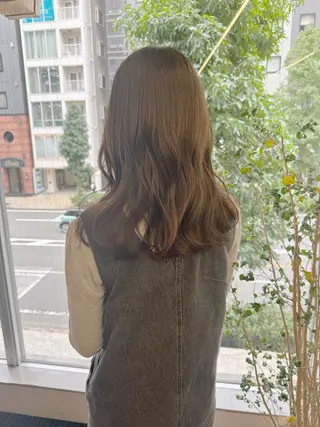 ミディアム カラー yupi🐈‍⬛ レイヤー/パーマのヘアスタイル