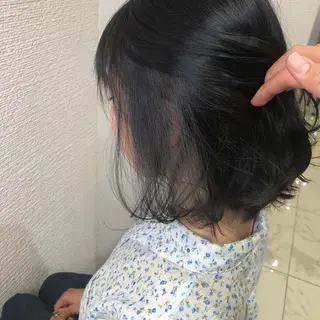 ショート カラー 赤阪 優奈のヘアスタイル