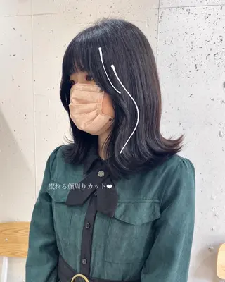 ミディアム カラー オリーブ/アッシュ やわらか透明感カラーのヘアスタイル