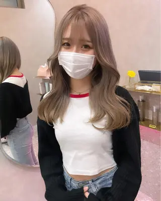 セミロング rina／ベージュ ワンホン/韓国ヘアのヘアスタイル