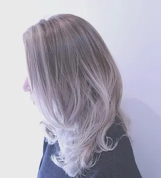 ロング カラー おおたけ あゆみのヘアスタイル
