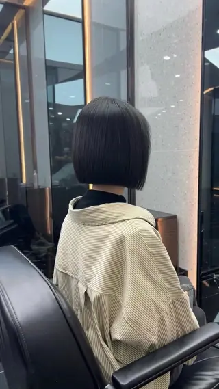 ショート カラー 髪質改善 SHEER. 大阪梅田【シアー】所属・村上｜髪質改善 プロデュースのヘアスタイル