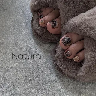 ネイル マツエク・マツパ アイブロウ beautyroom Naturaのネイルデザイン