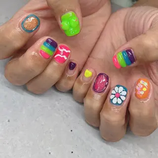 ネイル Hair salon Irie所属・與儀 知佳のネイルデザイン