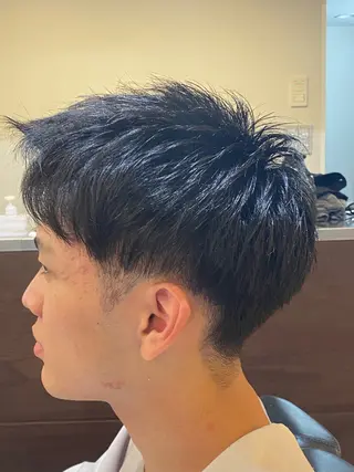 ショート メンズ 松岡 輝のヘアスタイル