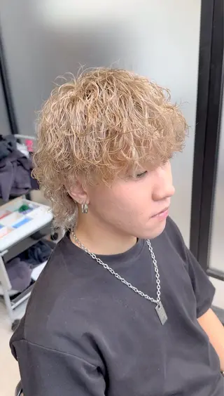 カラー メンズ メンズ特化美容師 東條 夏翔のヘアスタイル