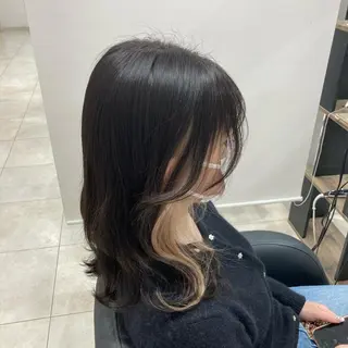 セミロング カラー ピンクカラー🎀 米津 美佑のヘアスタイル