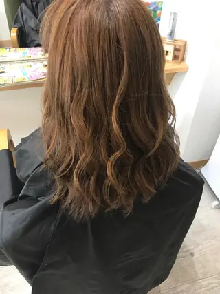 セミロング カラー 🪽まつエク𖧷 ヘアー🩵Naomiのマツエク・マツパデザイン