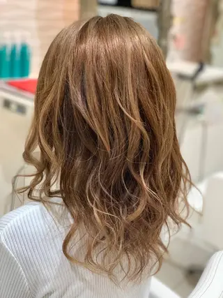 ロング カラー 松吉 純平のヘアスタイル
