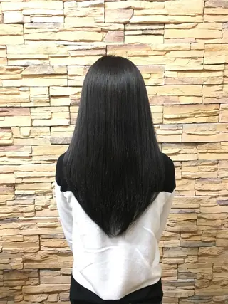 ロング カラー Kana .のヘアスタイル