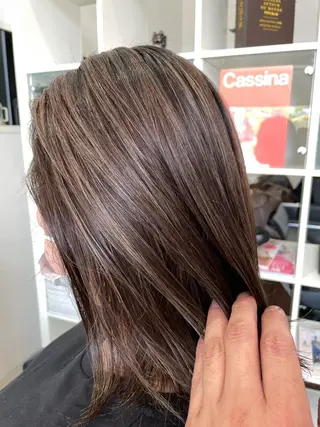 ロング SHINYA シンヤヘアーズのヘアスタイル