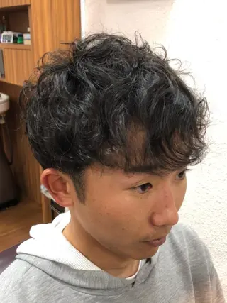 ショート パーマ メンズ 🏝川津瑛二🧖♀ 極上パーマ&カラー⭕のエステ・リラクイメージ